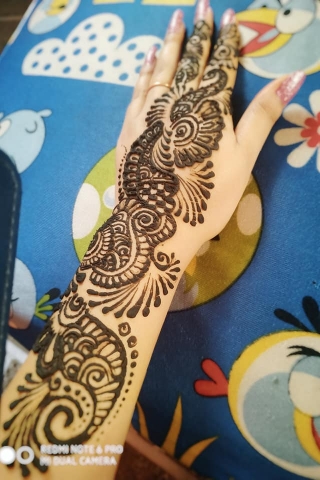 Miss Alind Mehndi Design