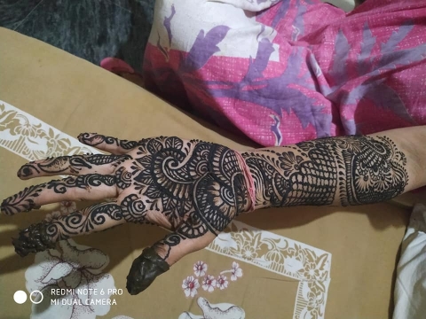 Miss Alind Mehndi Design