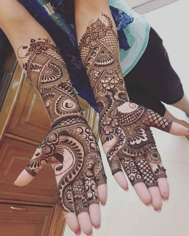 Anurag Mehndi Arts