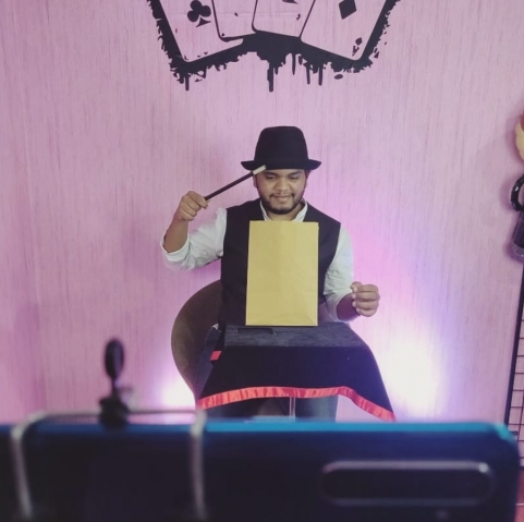 Magician Mayank