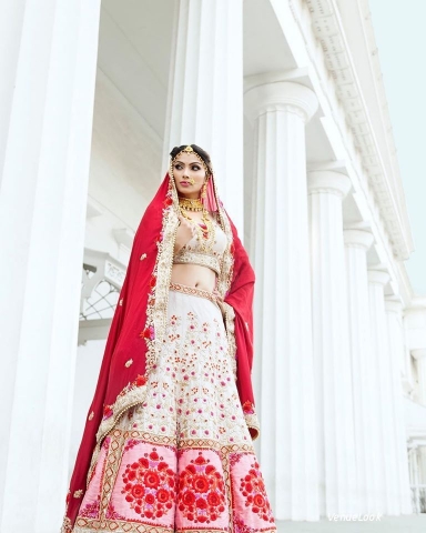 Makeup Artist Binali Soni1