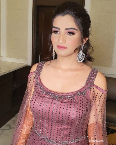 Makeup bu Sangeeta Sehrawat