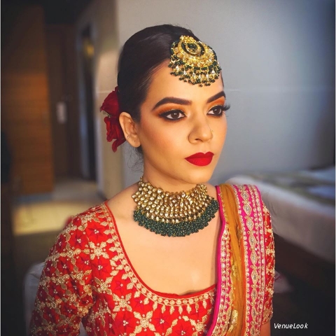 Makeup stories by Simran Mahaj