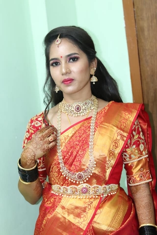 Pooja Thever Hair and Makeup