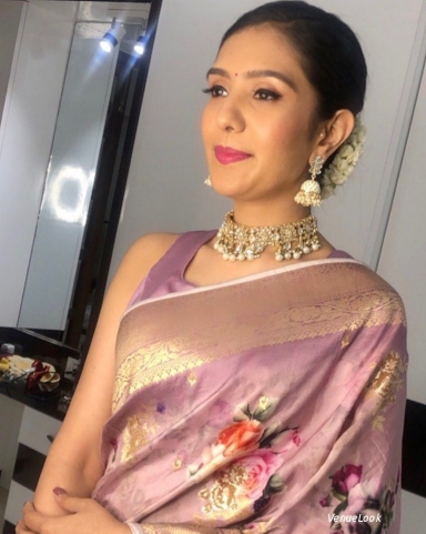 Hinal Modi Makeup Artist	