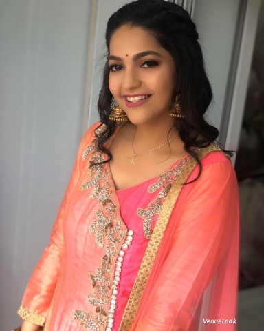 Hinal Modi Makeup Artist	