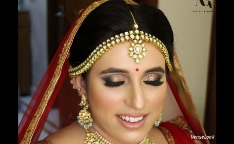 Aakriti Gandhi Makeup Artist	