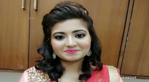 Renu Arora hair and makeup	