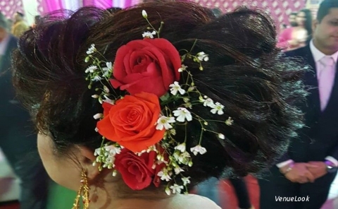 Renu Arora hair and makeup	