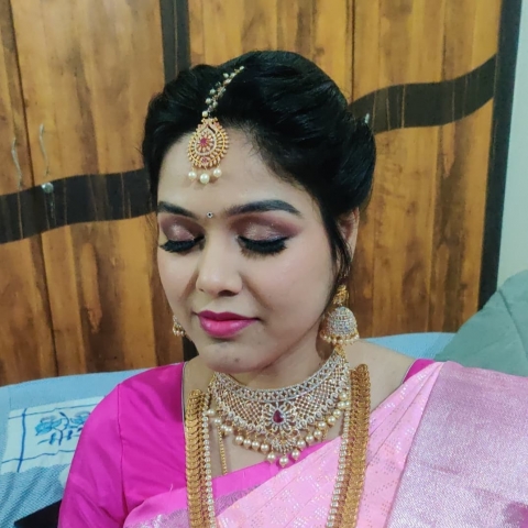 Affus Beauty Parlour