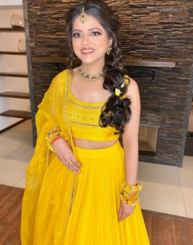 Aditi Dubey Bridal Makeup Arti