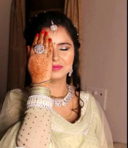 Sugandhi Sobti Makeup Artist
