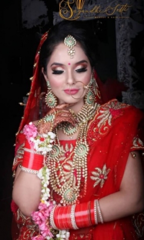 Sugandhi Sobti Makeup Artist