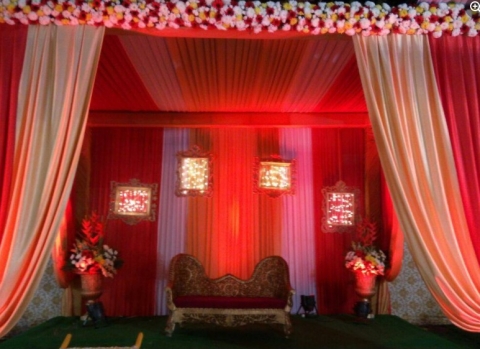 Arm Tents and Decorz