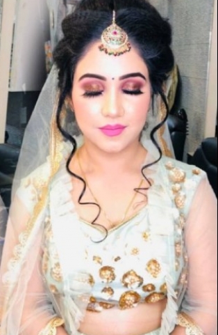 Bharti Makeover Studio