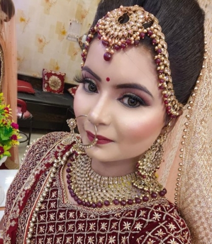 Aroma Beauty Point Salon