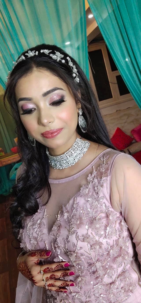 Urvashi Kalra Makeup Artist