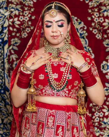 Reena Kapur Makeovers Best Uni