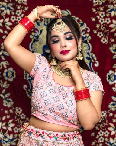 Reena Kapur Makeovers Best Uni