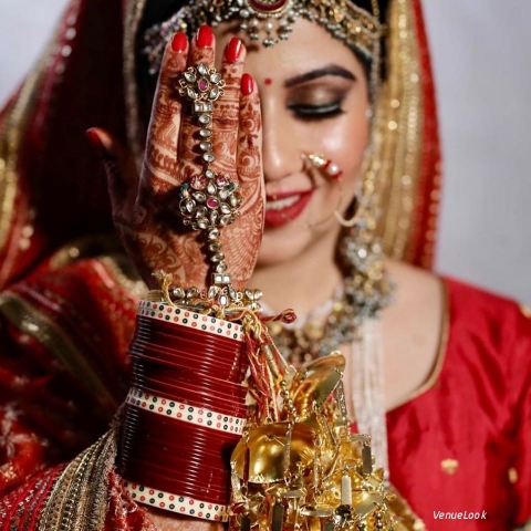 Bhavneet Makeup Artyist