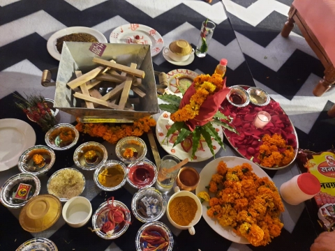 Panditji Pawn and Astrologers