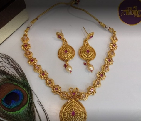Shri Radhe Pearls