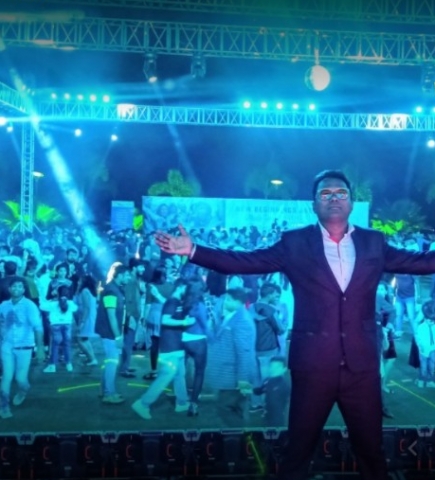  Anchor Sanjay Potdar