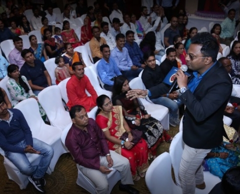 Anchor Sanjay Potdar