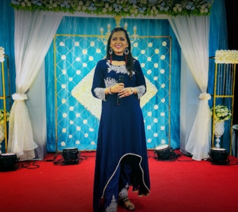 Anchor Madhu Choudhary