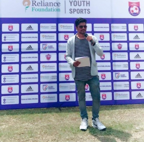 Anchor Ashutosh Agarwal