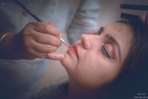 Poorni Photography	4