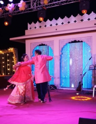 Vaibhav Dance Company