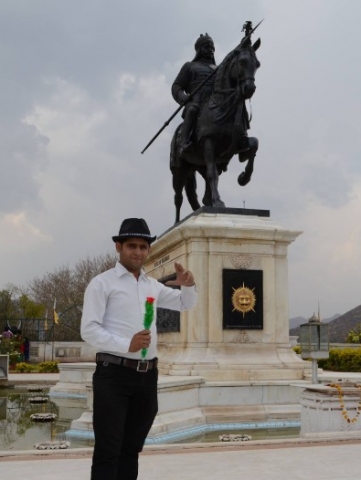 Magician Honey Sharma