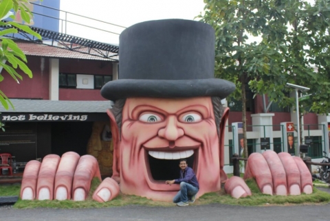 Magician Philips House