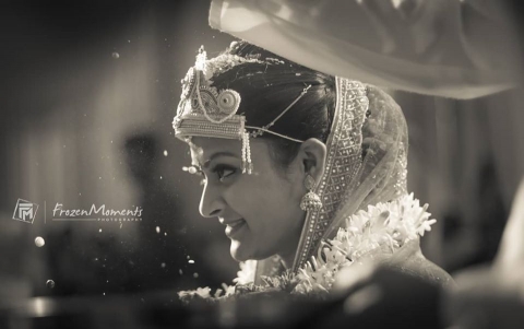 Frozen Moments Photography	1