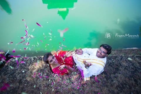 Frozen Moments Photography	4