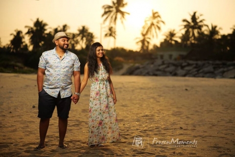 Frozen Moments Photography	9