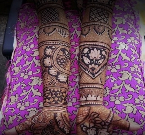 Priyanshu Mehandi Artist