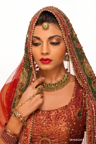 Makeup stories by Priyanka Jai