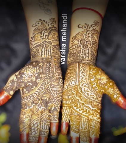 Varsha Mehandi Artist
