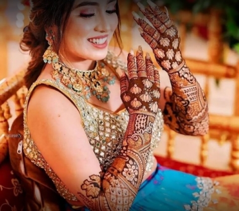 Mehandi Artist Sateesh Nayak