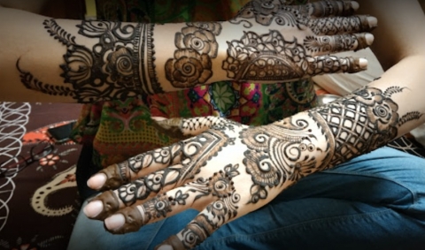 Mehndi Artist Krati