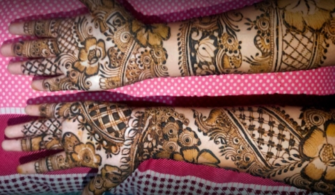 Mehndi Artist Krati
