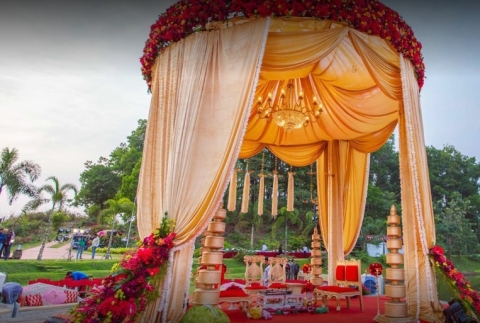 Hoopla Wedding Decorators