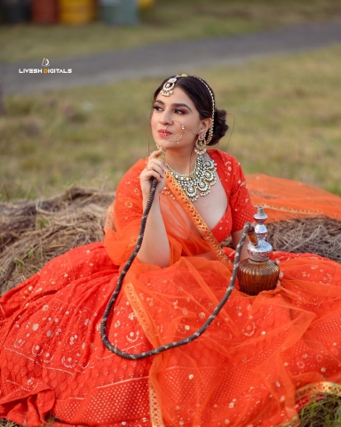 Label Akshi Haute Couture Stud