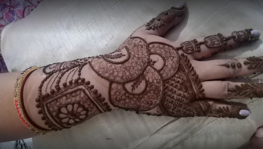 Milan Mehndi kanpur call 8050479630. Booking Available free demo | Instagram