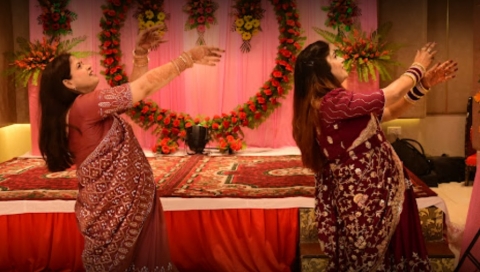 Wedding Choreographer Frolic