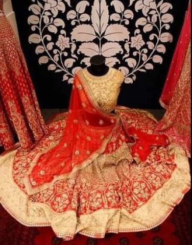 Dazzle Era Designer Boutique