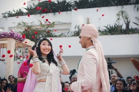 Capture Photos & Films