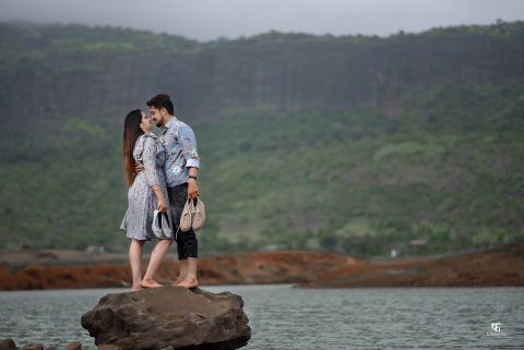 Fotomate Rohit Vispute